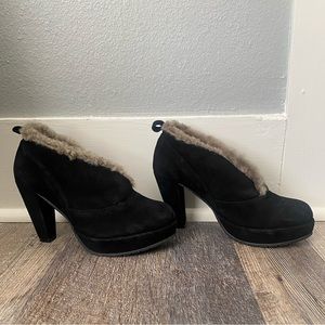 3 inch black fur collar (suede like material) high heel
